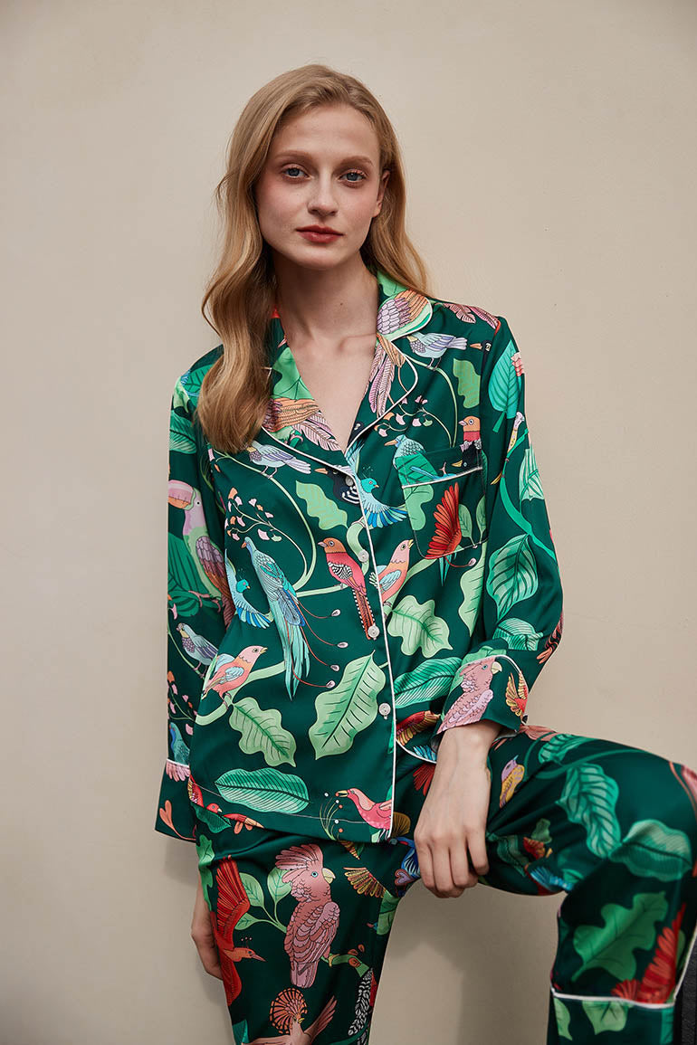 Amora™ Yeşil Papağan Desenli İpek Pijama Takımı