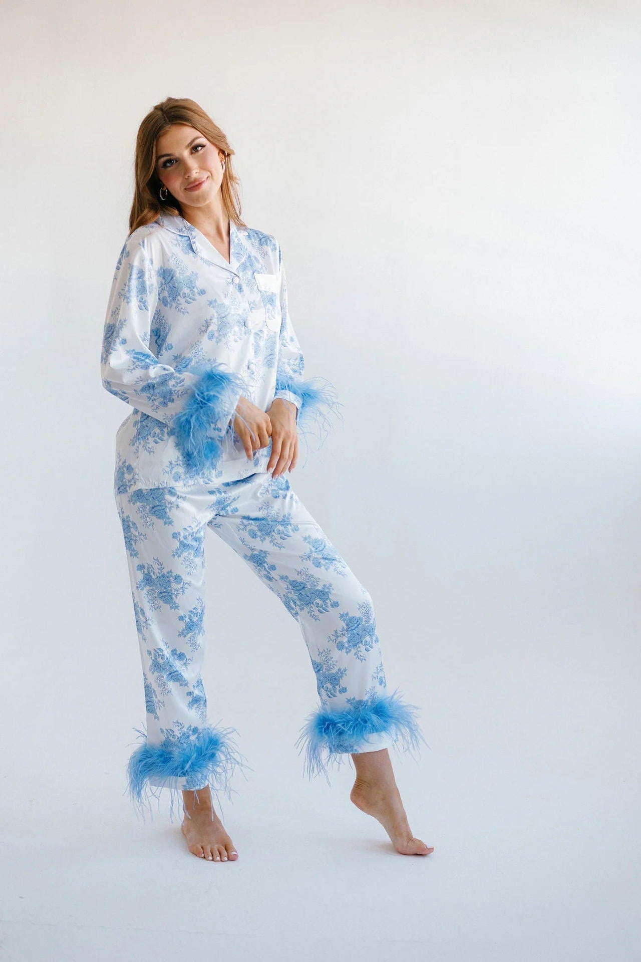 Amora™ Mavi Çiçek Desenli Saten Pijama Takımı