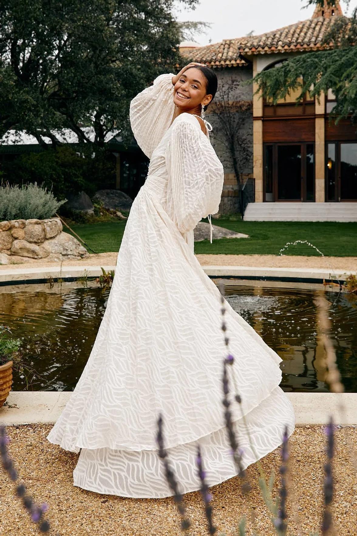 Amora™ Allegory Elsa Cream Maxi Dress