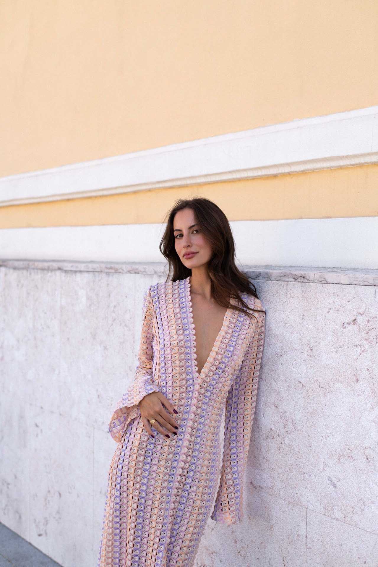 Amora™ Boho V Yaka Çan Kol Dalgalı Çizgili Tığ İşi Plaj Tatili Maxi Elbise