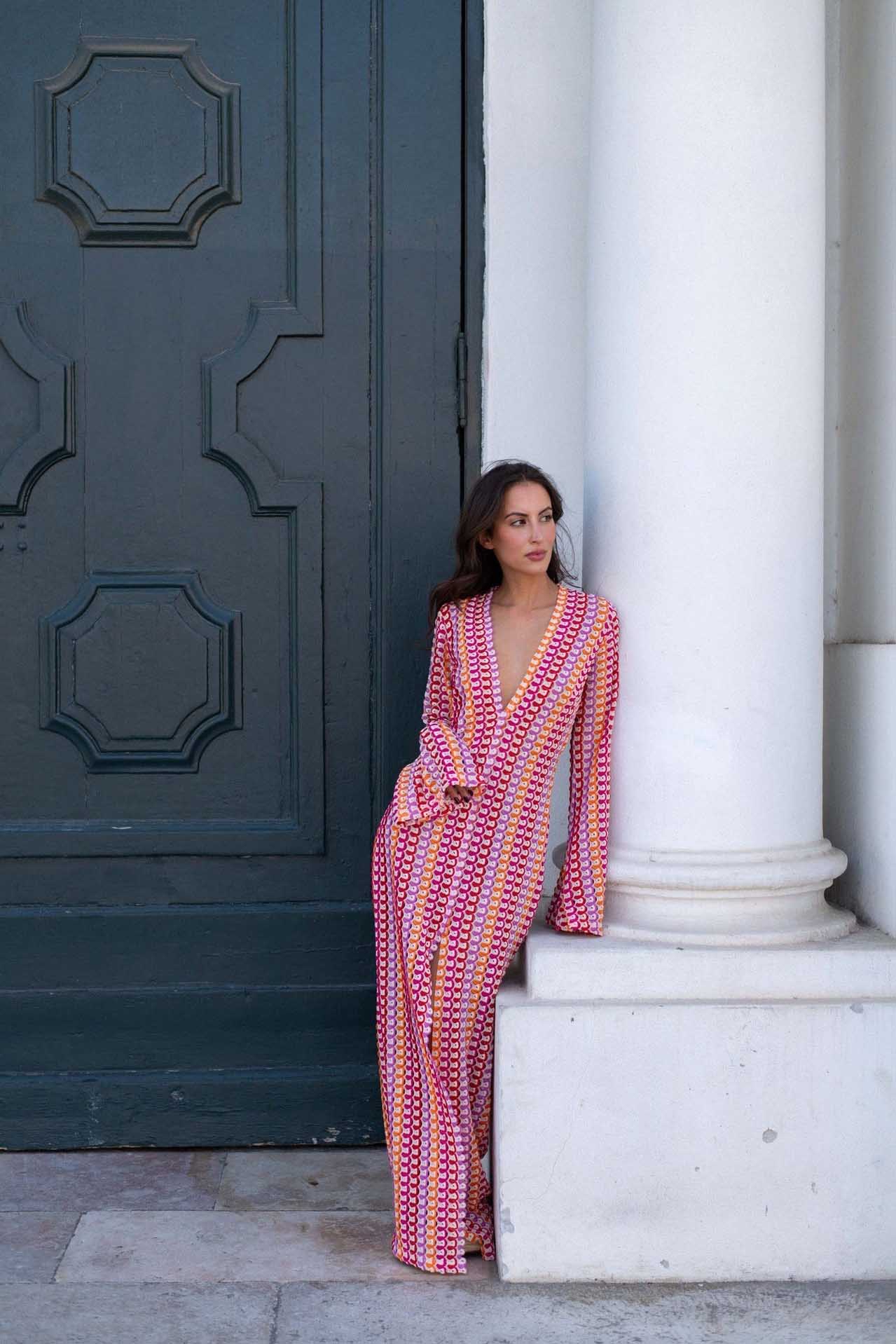 Amora™ Boho V Yaka Çan Kol Dalgalı Çizgili Tığ İşi Plaj Tatili Maxi Elbise