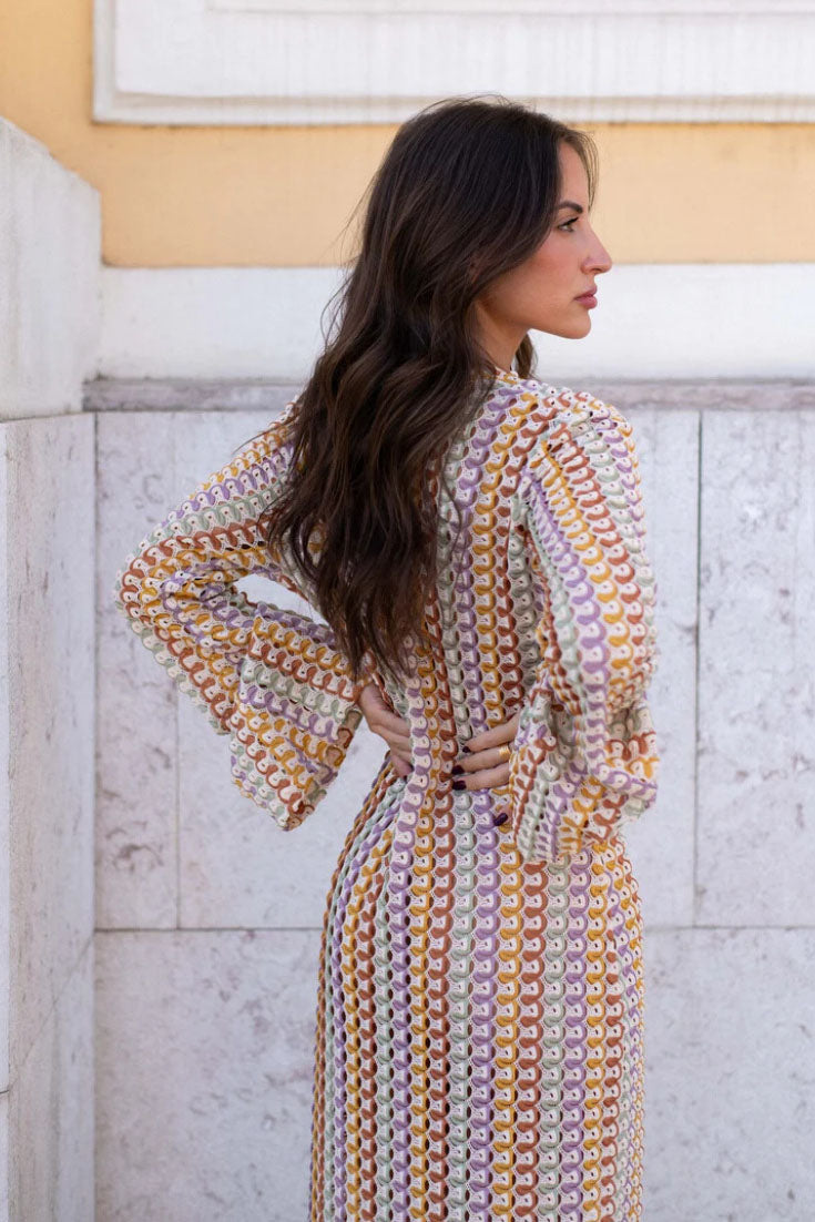 Amora™ Boho V Yaka Çan Kol Dalgalı Çizgili Tığ İşi Plaj Tatili Maxi Elbise