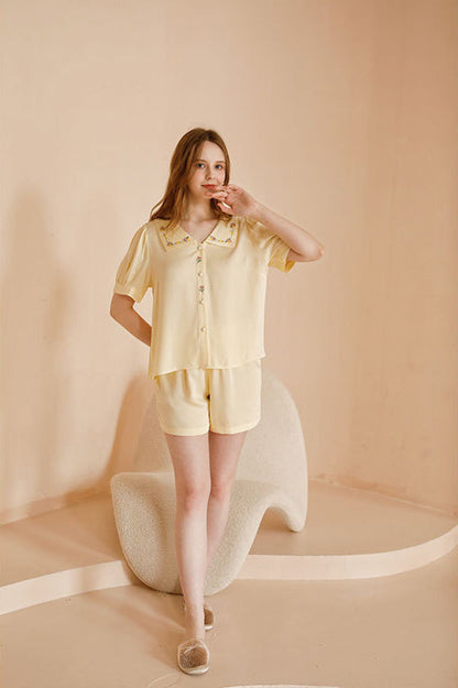 Amora™ Saten Gül Nakışlı Pijama Takımı