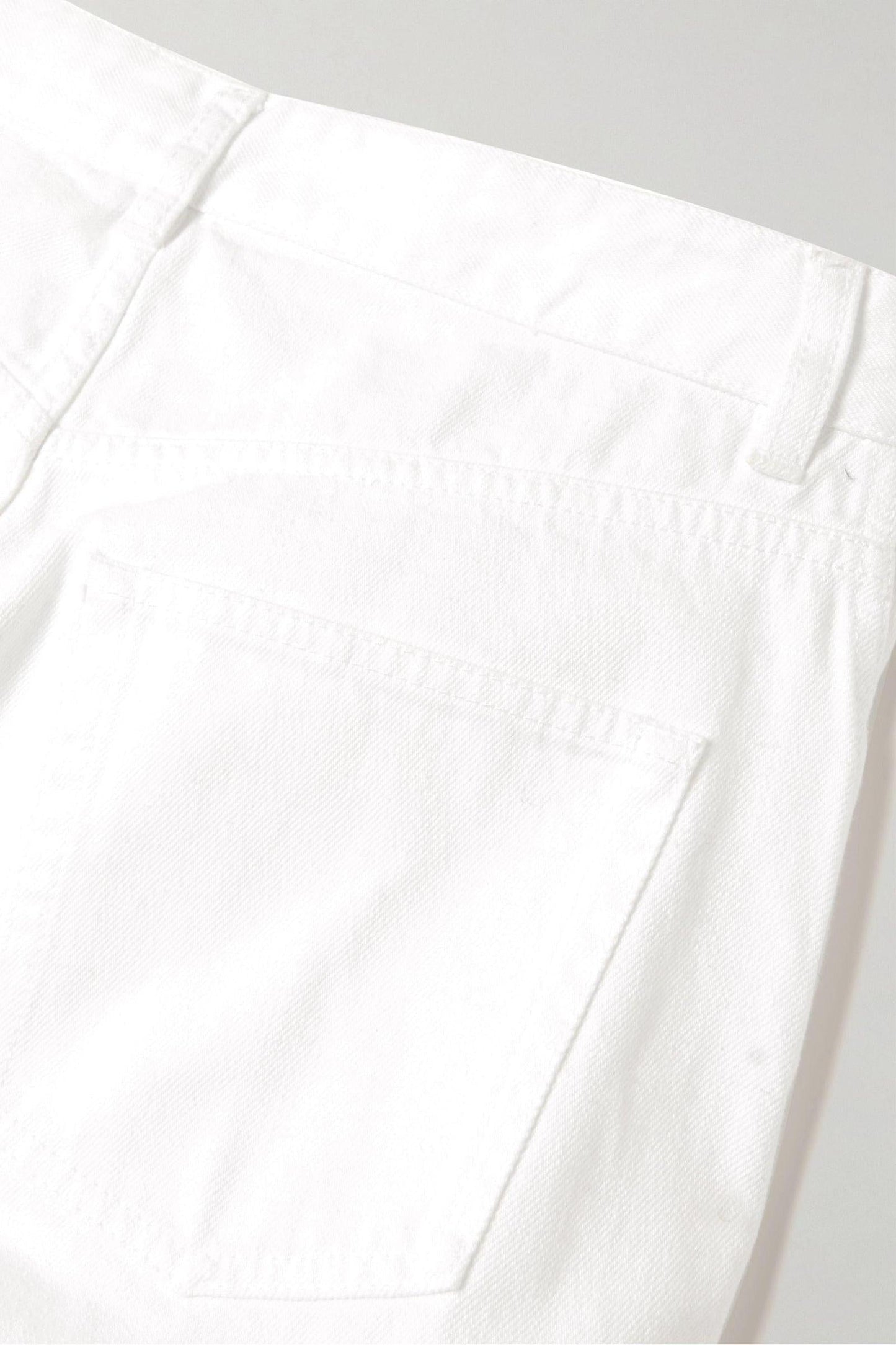 Amora™ Ruffled Mid-Rise Wide-Leg Jeans