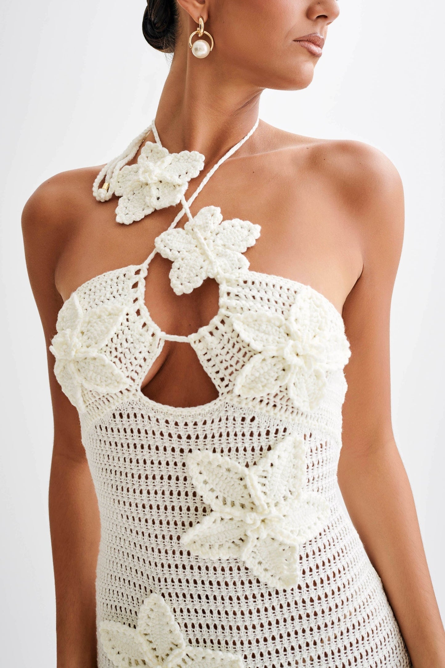 Amora™ Beverly Floral Aplike Tığ İşi Uzun Elbise