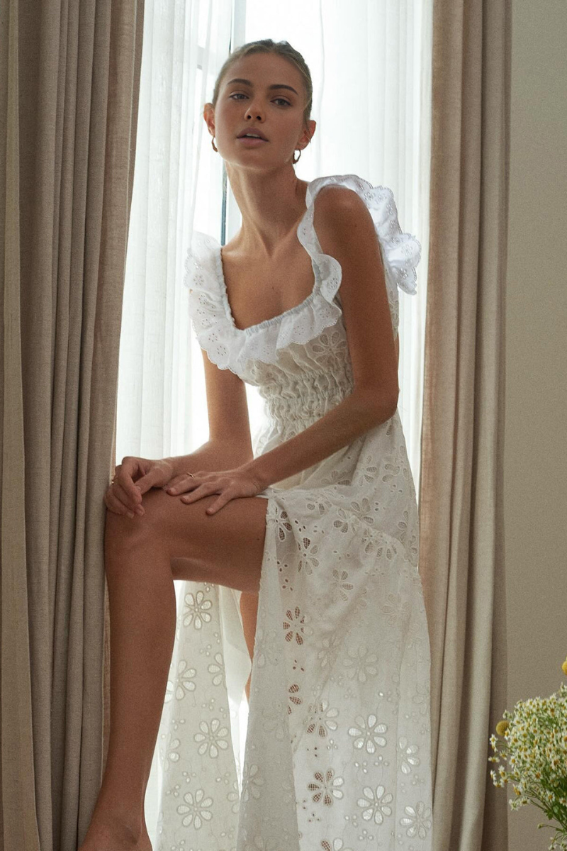 Amora™ Charline Slit Backless Kare Yaka Uzun Elbise