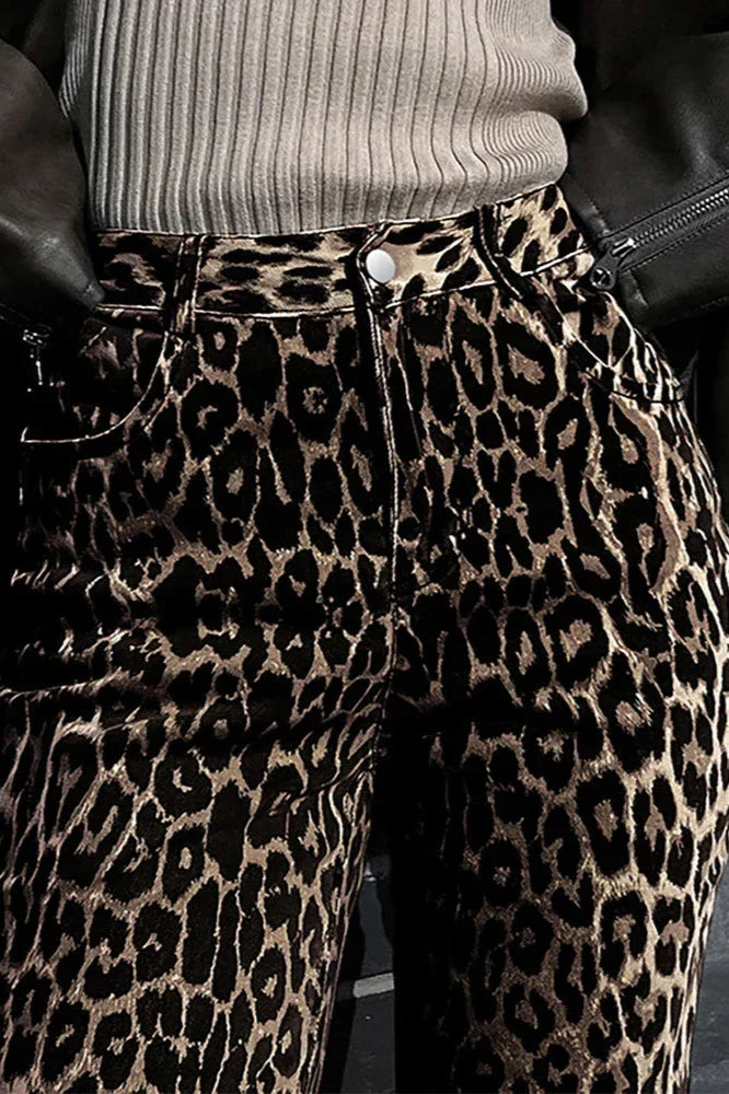 Amora™ Düğmeli Çok Cepli Leopar Desenli Günlük Pantolon