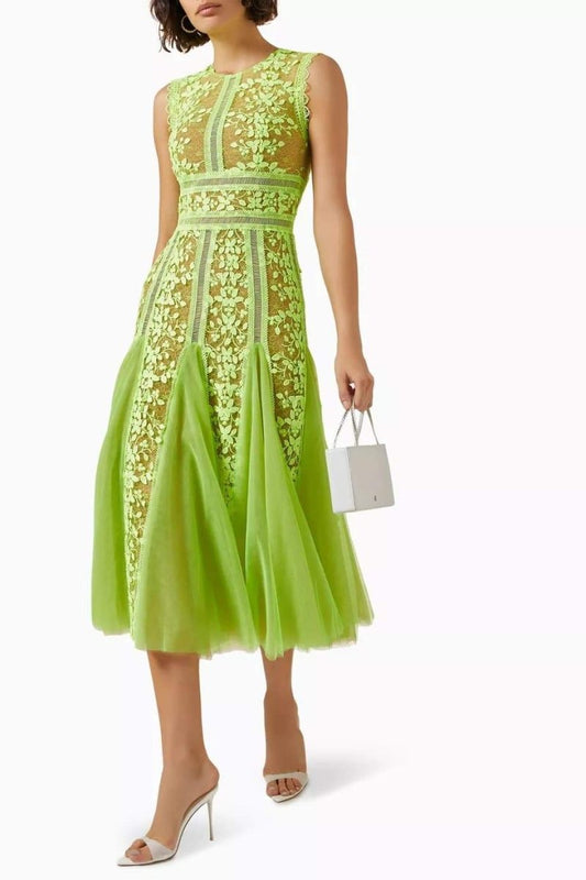 Amora™ Heather İşlemeli Dantel Midi Elbise