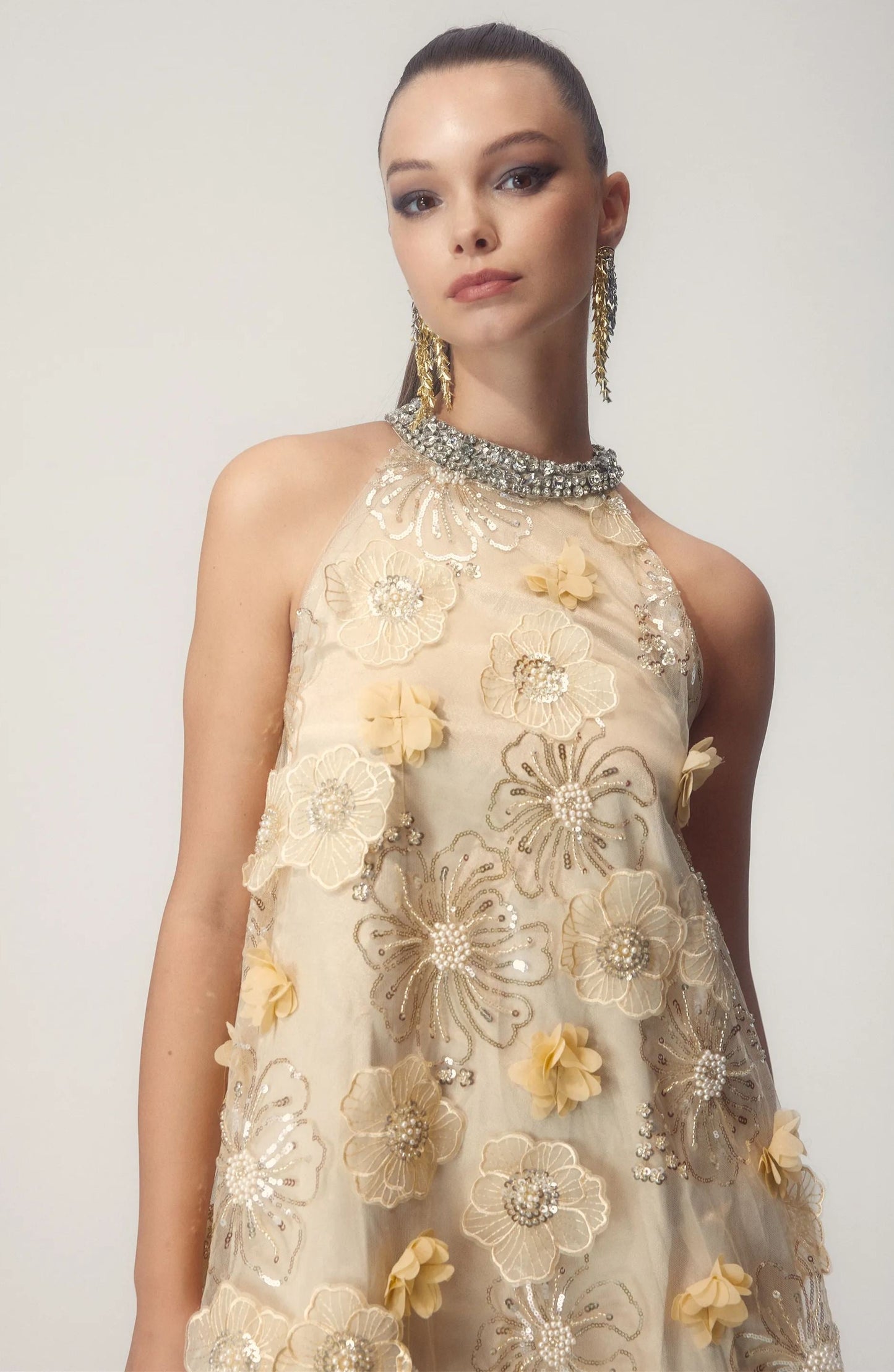 Amora™ Ella Halter Çiçek İşlemeli Payetli Mini Elbise