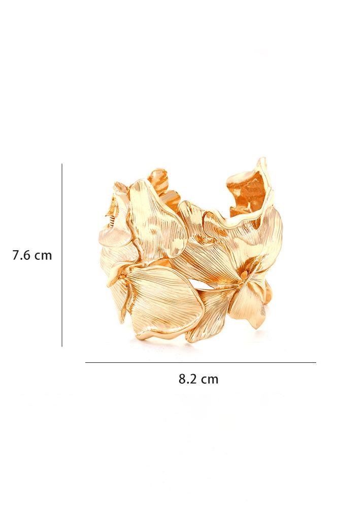 Amora™ Metalik Dokulu Çiçek Bileklik