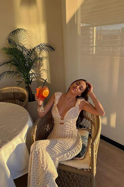 Amora™ Muriel Ruffle Cut-out Örme Uzun Elbise
